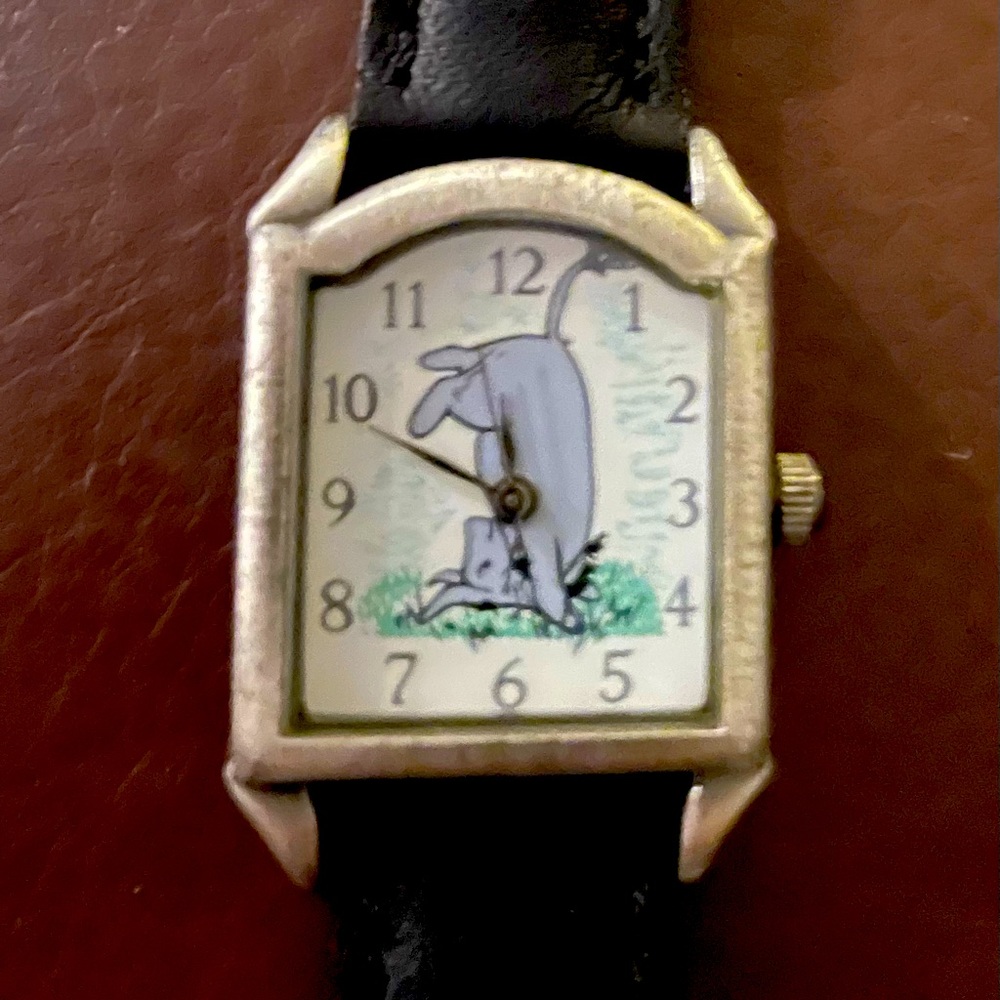 Vintage Disney Timex Classic Pooh Eeyore watch